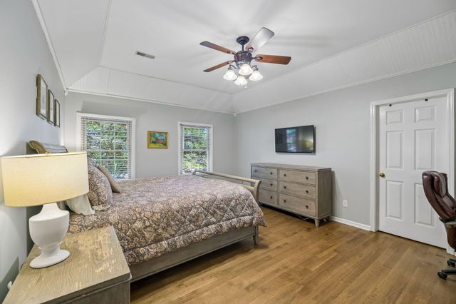 501 N Palisades Drive, Signal Mountain, TN 37377