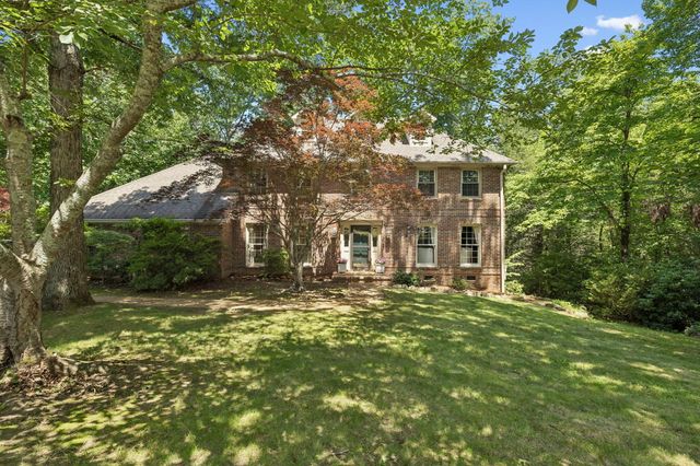 501 N Palisades Drive, Signal Mountain, TN 37377