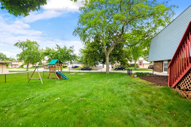 16242 Olcott Avenue, Tinley Park, IL 60477