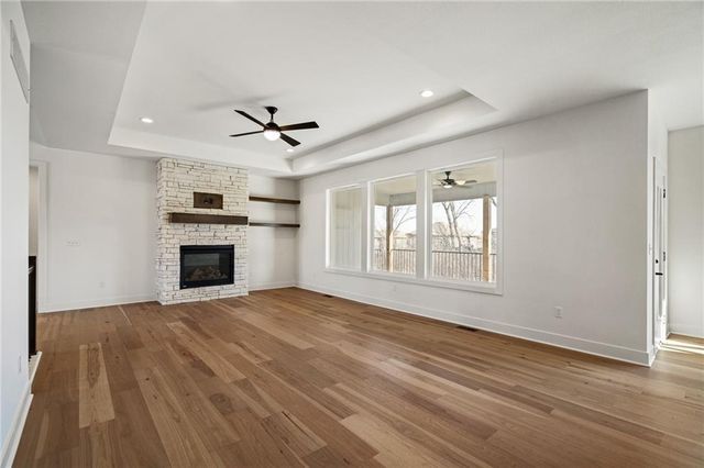 25010 W 89th Terrace, Lenexa, KS 66227