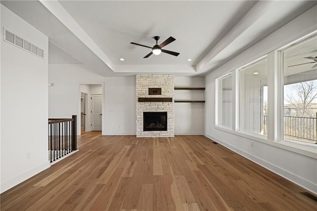 25010 W 89th Terrace, Lenexa, KS 66227