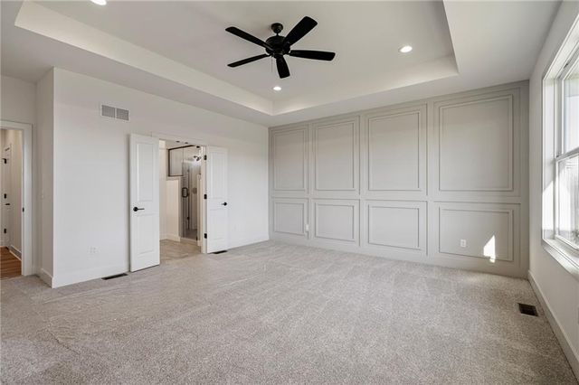 25010 W 89th Terrace, Lenexa, KS 66227