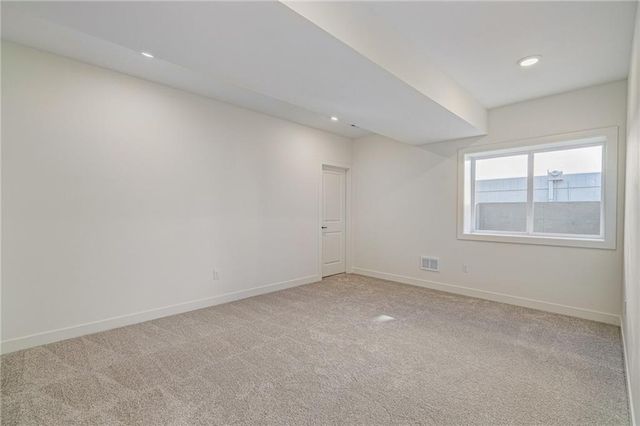 25010 W 89th Terrace, Lenexa, KS 66227