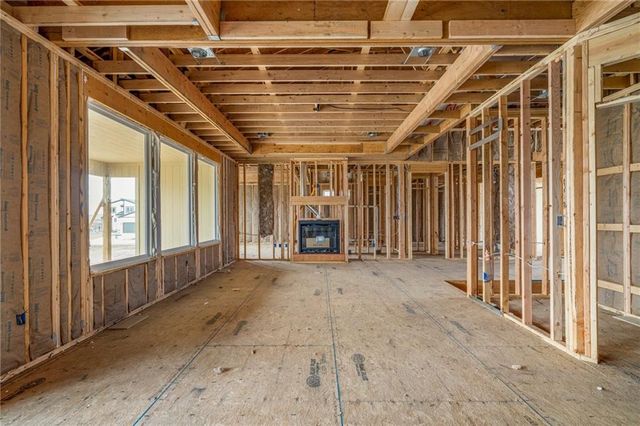 25010 W 89th Terrace, Lenexa, KS 66227