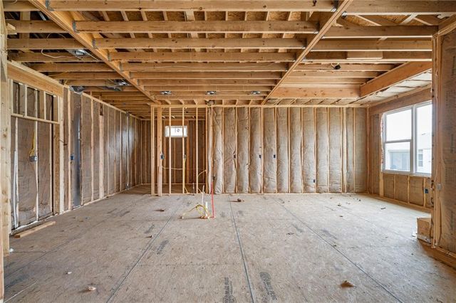 25010 W 89th Terrace, Lenexa, KS 66227