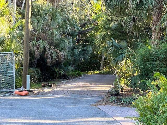 4407 S SHADE AVENUE, Sarasota, FL 34231