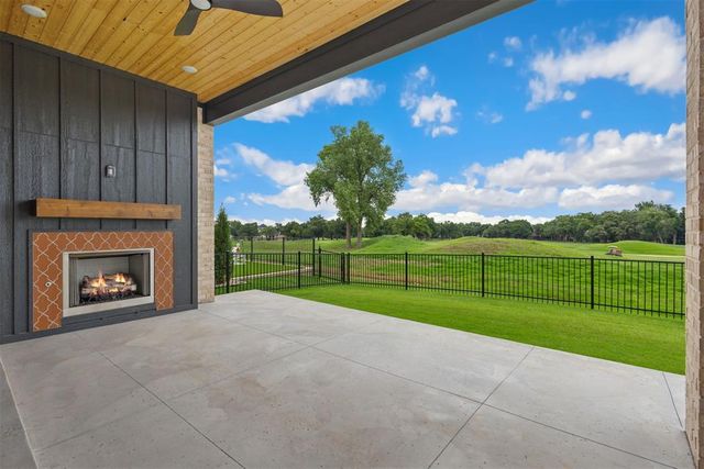 2009 Colonial Way, Edmond, OK 73025