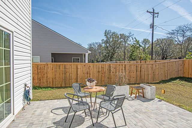 149 Country Oaks Lane, Wando, SC 29492