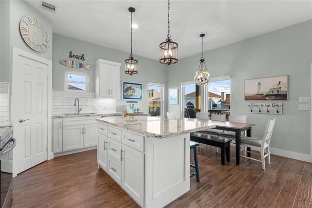 22318 Vista Del Mar, Galveston, TX 77554