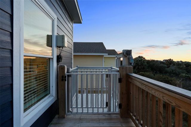 22318 Vista Del Mar, Galveston, TX 77554