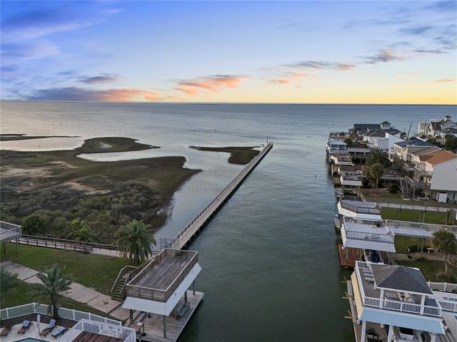 22318 Vista Del Mar, Galveston, TX 77554