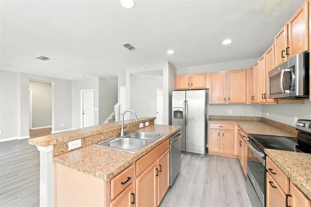 642 BLACK EAGLE DRIVE, Groveland, FL 34736