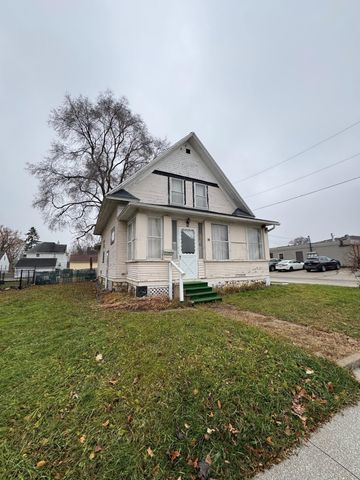 16 10th Street NE, Rochester, MN 55906