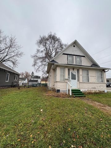 16 10th Street NE, Rochester, MN 55906