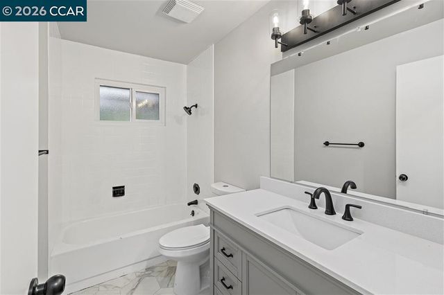 1408 Oakmont Pl, Pittsburg, CA 94565