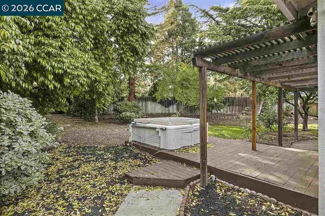 1408 Oakmont Pl, Pittsburg, CA 94565