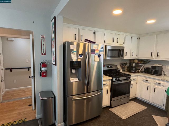 1408 Oakmont Pl, Pittsburg, CA 94565