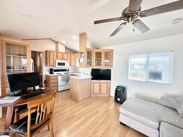 111 S GREENFIELD Road 809, Mesa, AZ 85206