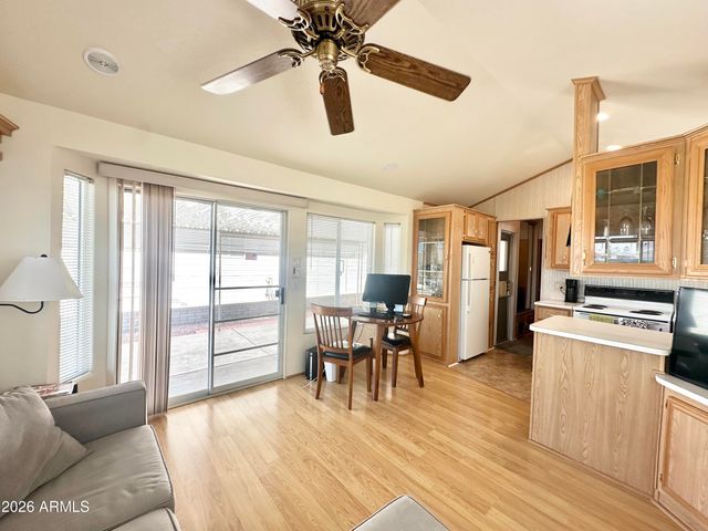 111 S GREENFIELD Road 809, Mesa, AZ 85206