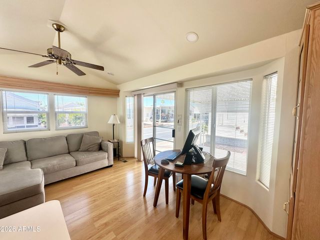 111 S GREENFIELD Road 809, Mesa, AZ 85206