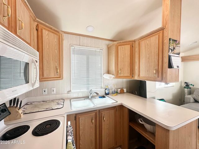 111 S GREENFIELD Road 809, Mesa, AZ 85206