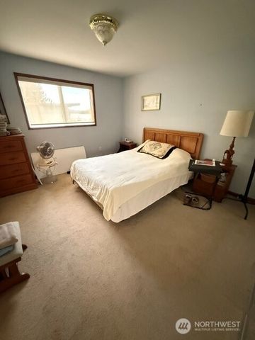 11071 E State Route 106, Union, WA 98592