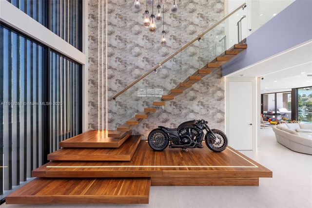 1102 Washington St, Hollywood, FL 33019