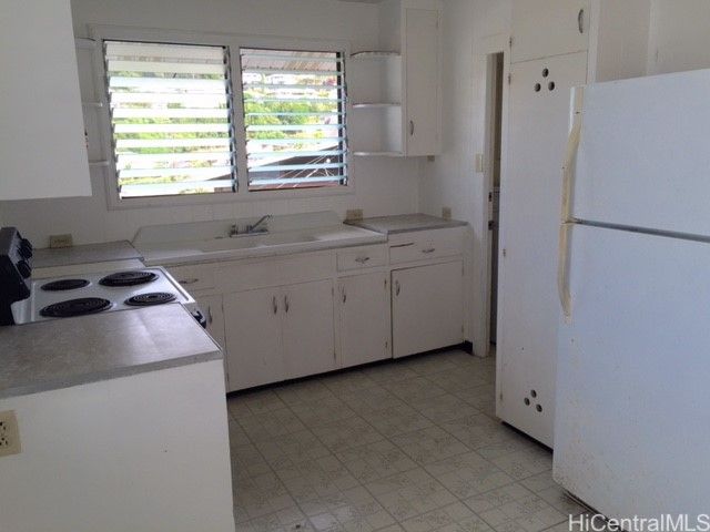 2207 St Louis Drive, Honolulu, HI 96822