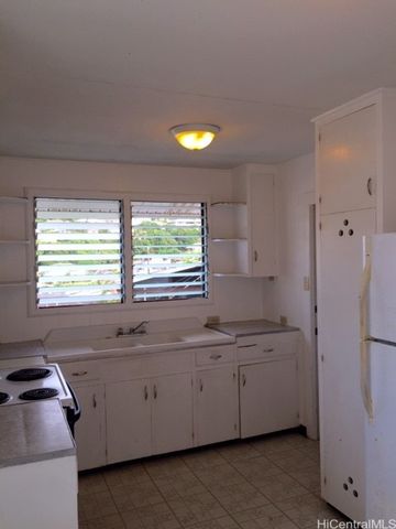 2207 St Louis Drive, Honolulu, HI 96822