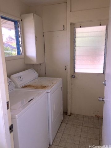 2207 St Louis Drive, Honolulu, HI 96822