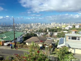 2207 St Louis Drive, Honolulu, HI 96822