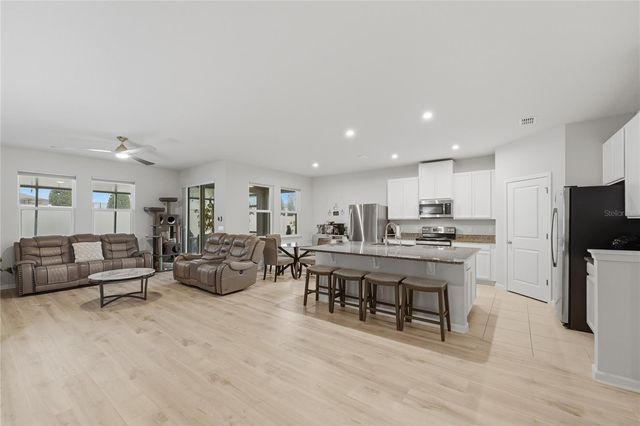 3242 HILL POINT STREET, Minneola, FL 34715