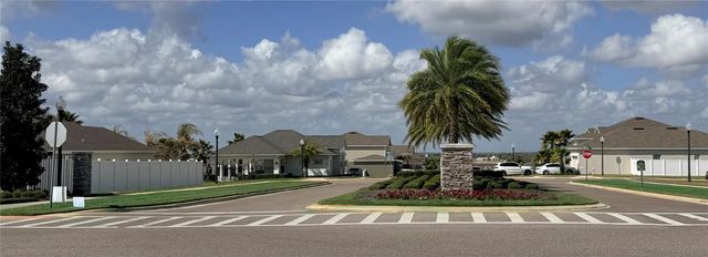 3242 HILL POINT STREET, Minneola, FL 34715