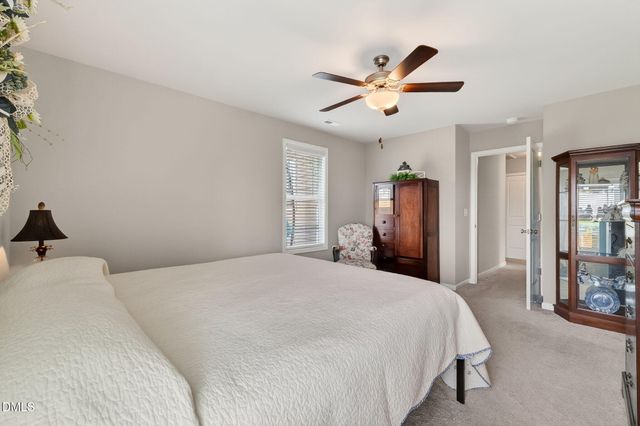 25 Cornfield Lane, Benson, NC 27504