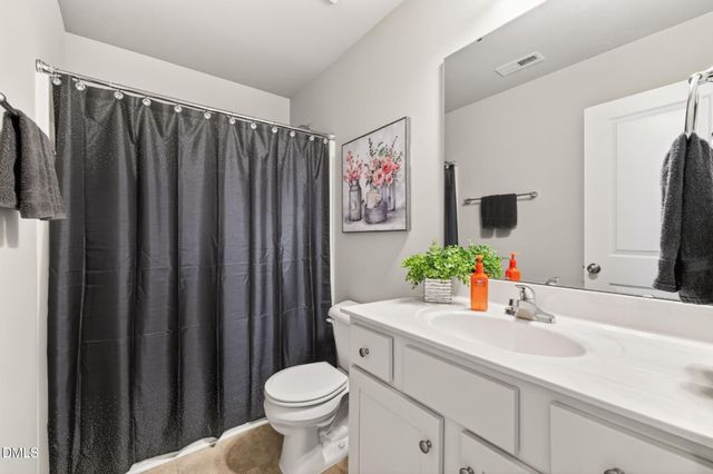 25 Cornfield Lane, Benson, NC 27504