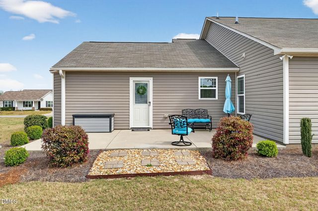 25 Cornfield Lane, Benson, NC 27504