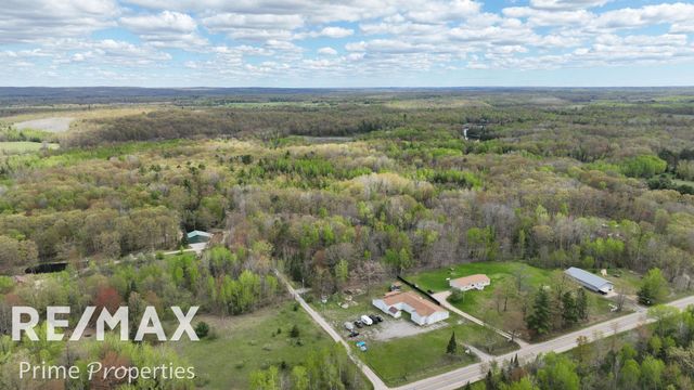 3837 Sage Lake Road, Lupton, MI 48635