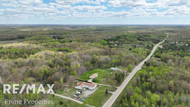 3837 Sage Lake Road, Lupton, MI 48635