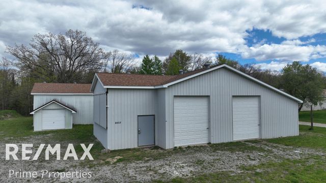 3837 Sage Lake Road, Lupton, MI 48635