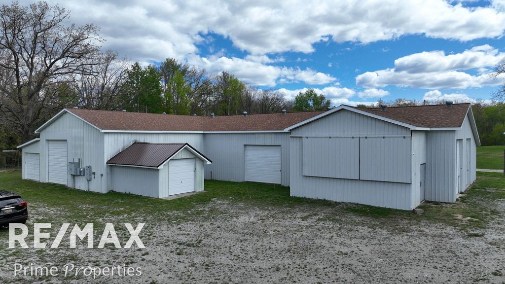3837 Sage Lake Road, Lupton, MI 48635