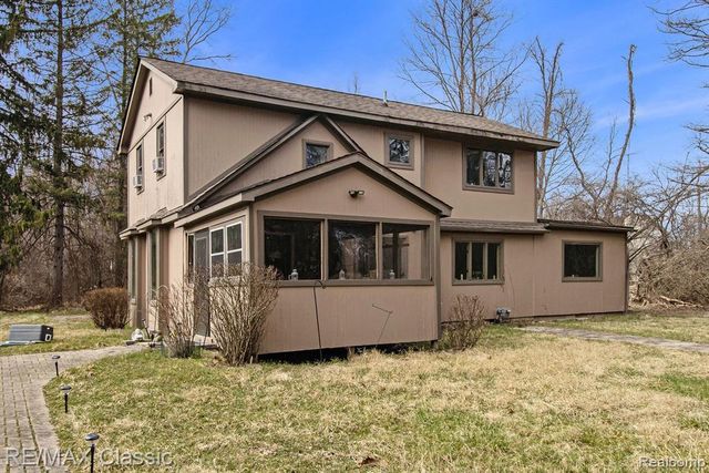 23775 Inkster Road, Farmington Hills, MI 48336