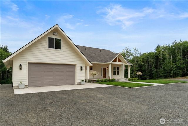 188 Sparrow Lane, Castle Rock, WA 98611