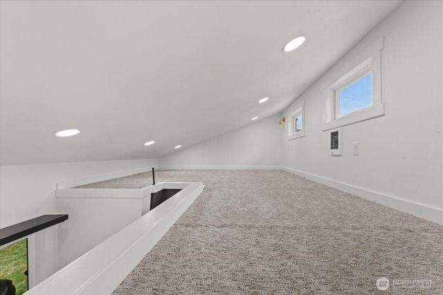 188 Sparrow Lane, Castle Rock, WA 98611