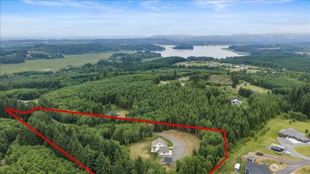 188 Sparrow Lane, Castle Rock, WA 98611