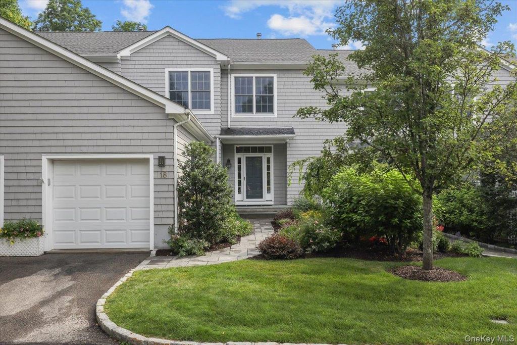 18 Brookview Drive, Pleasantville, NY 10570
