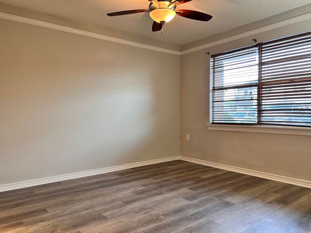 615 Colonial Drive, UNIT 1, Fort Walton Beach, FL 32547