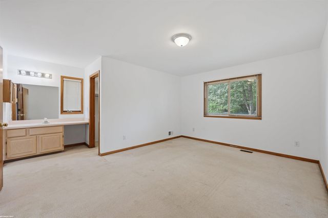 2514 Portobello Drive, Troy, MI 48083