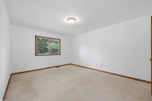 2514 Portobello Drive, Troy, MI 48083