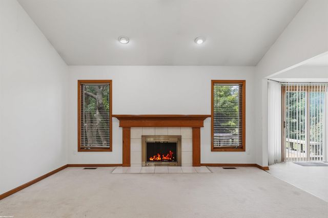 2514 Portobello Drive, Troy, MI 48083