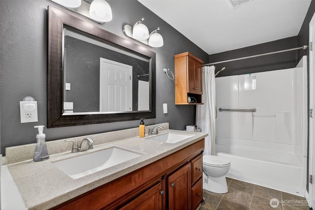 1301 NW 102nd Street, Vancouver, WA 98685